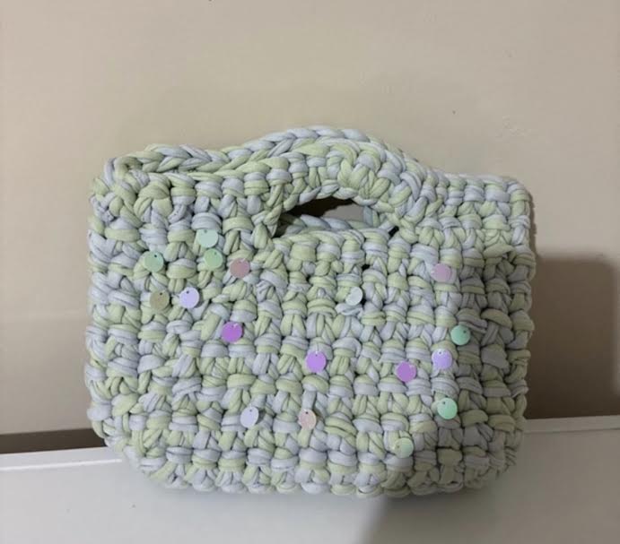 Handbag lime con mini paillettes